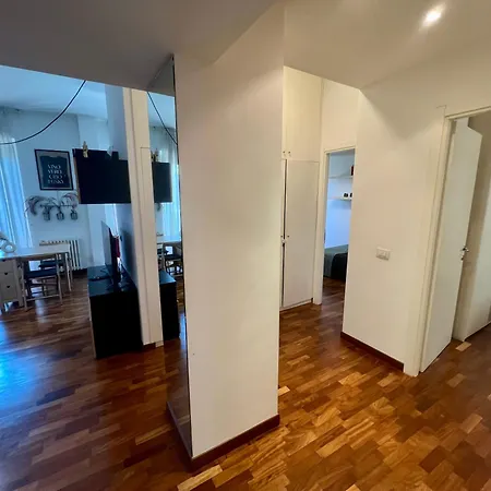 Apartman Roma's Home! *